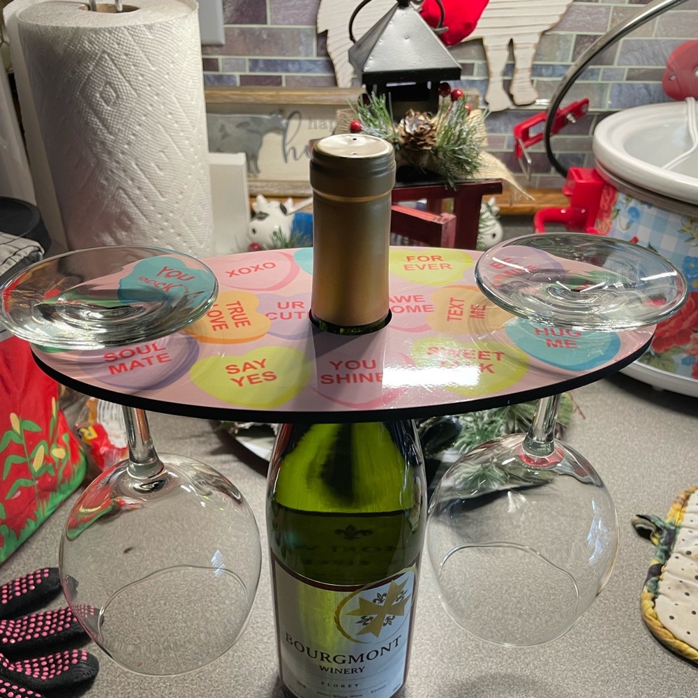 Valentines Day wine glass holder
